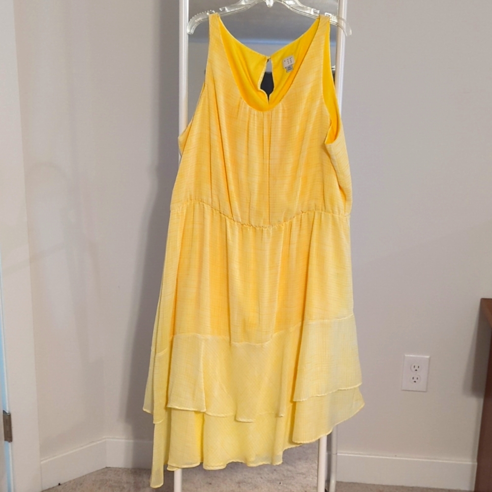 Sleeveless Dress 💛